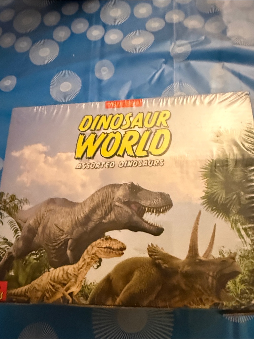 Dinosaur World Assorted Dinosaurs Toy Set - Brown & Green 3+ age